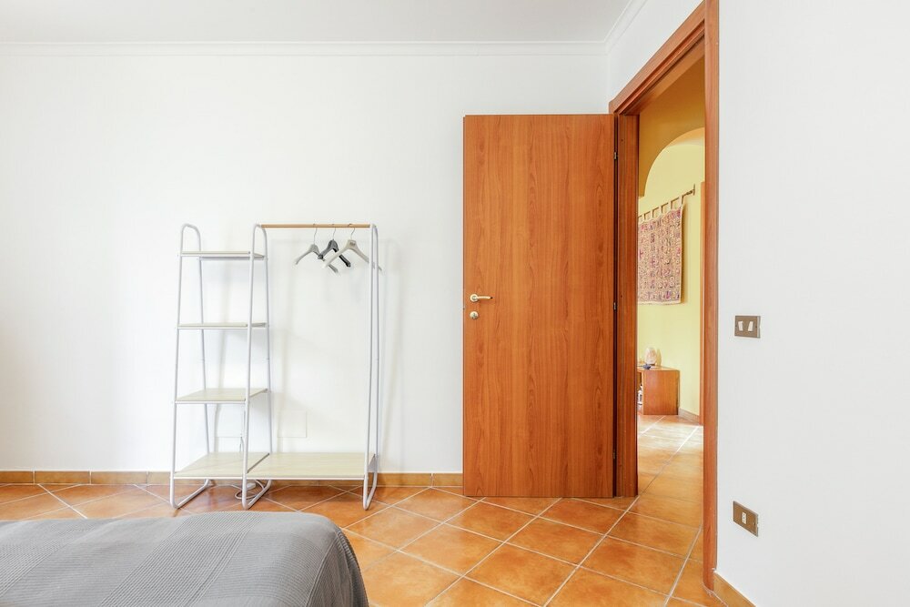 Фото Maqueda Balcony Apartment