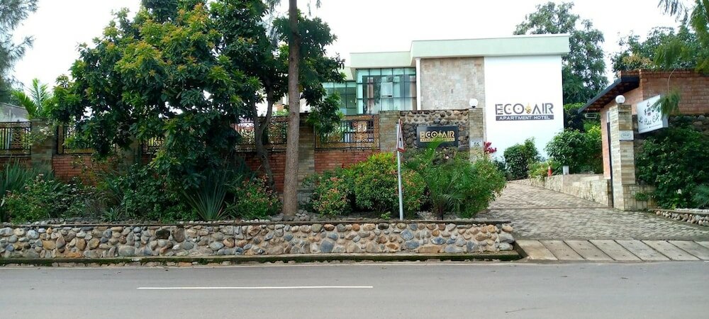 Фото Ecoair Apartment Hotel