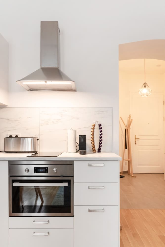 Фото Cozy new stylish 15 min to the center