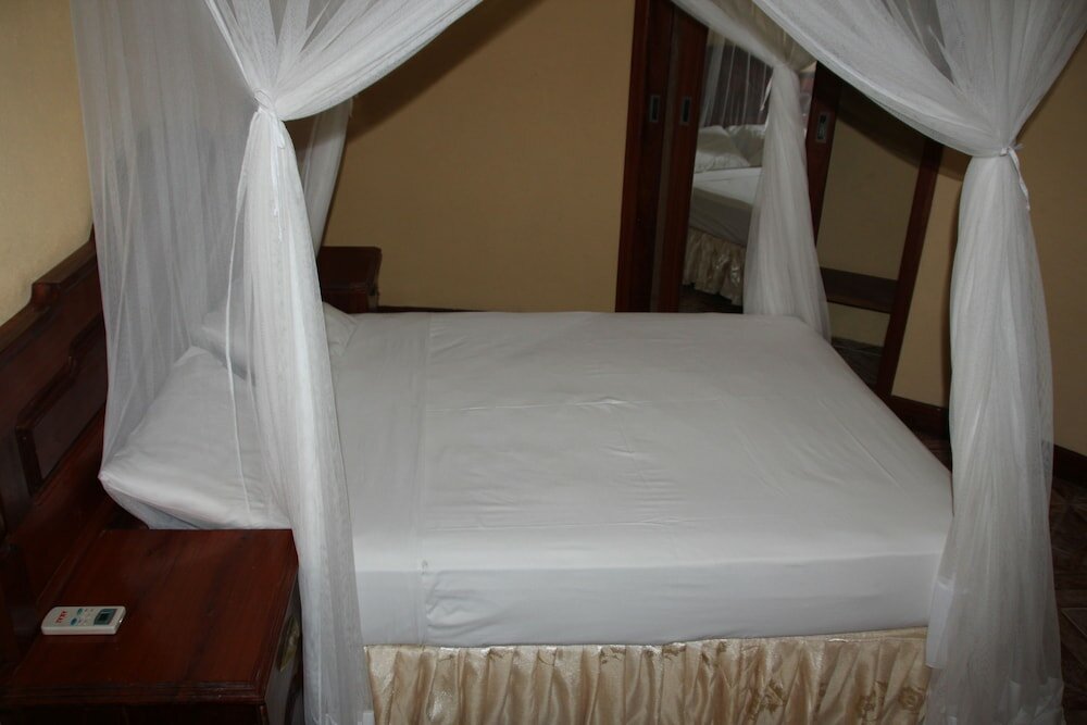 Фото Thamole Lodge