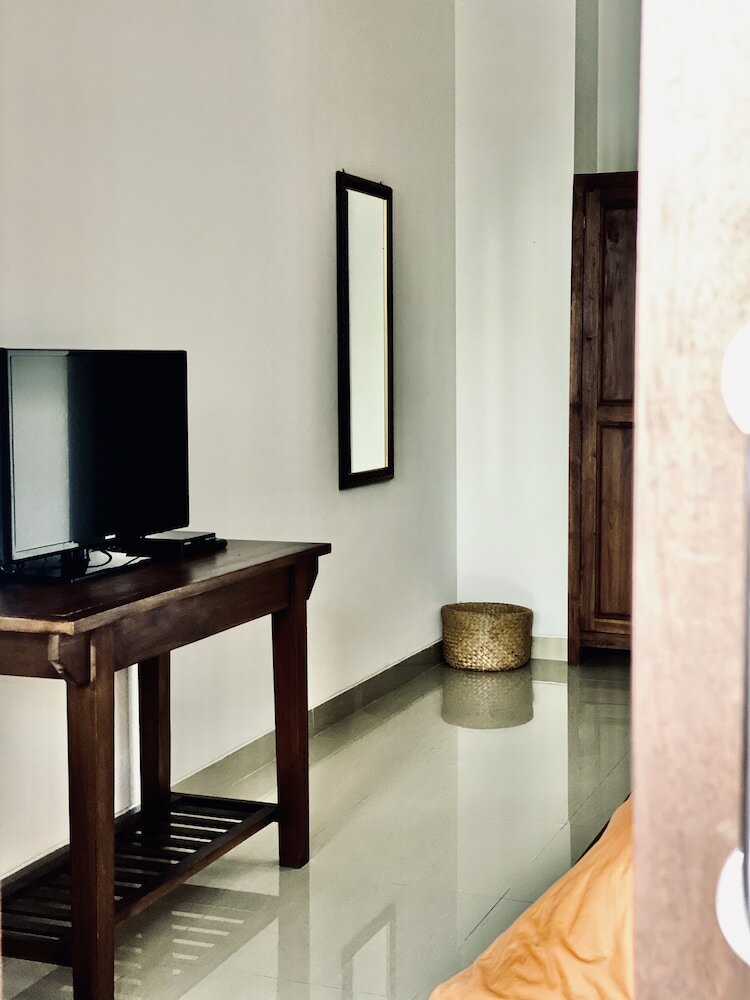 Фото Wiras Village