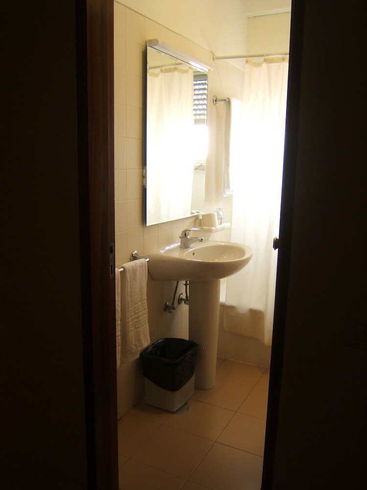 Фото Residencial Jardim da Amadora