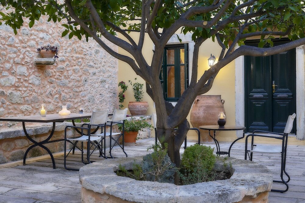 Фото Castello Villa Daphnes - Private Pool & Whirlpool