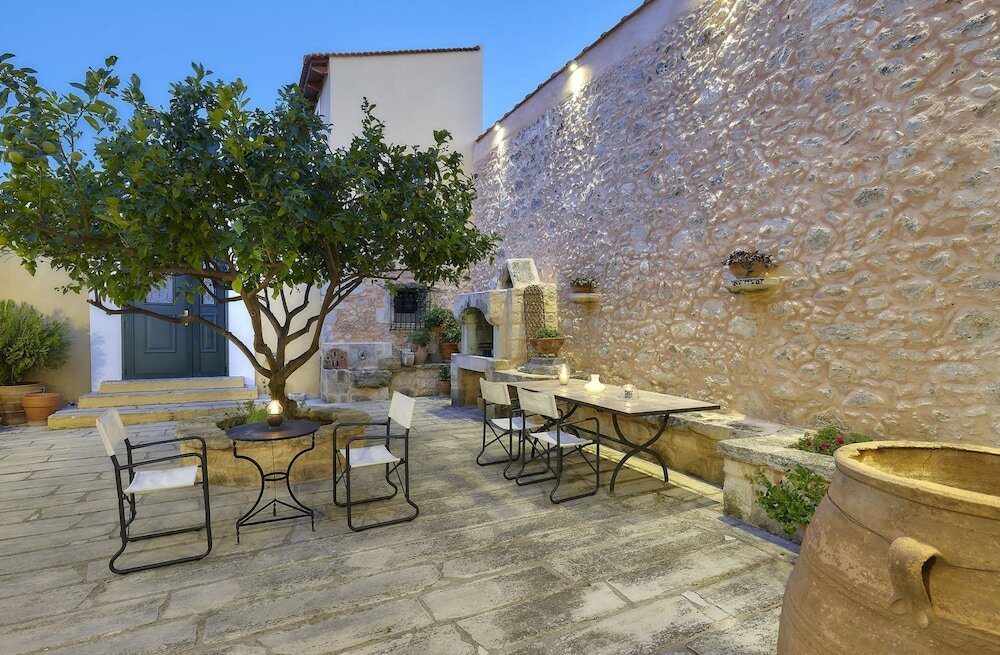 Фото Castello Villa Daphnes - Private Pool & Whirlpool