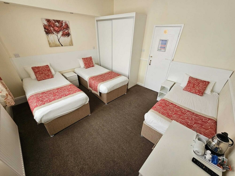 Фото The Craig-Y-Don Hotel