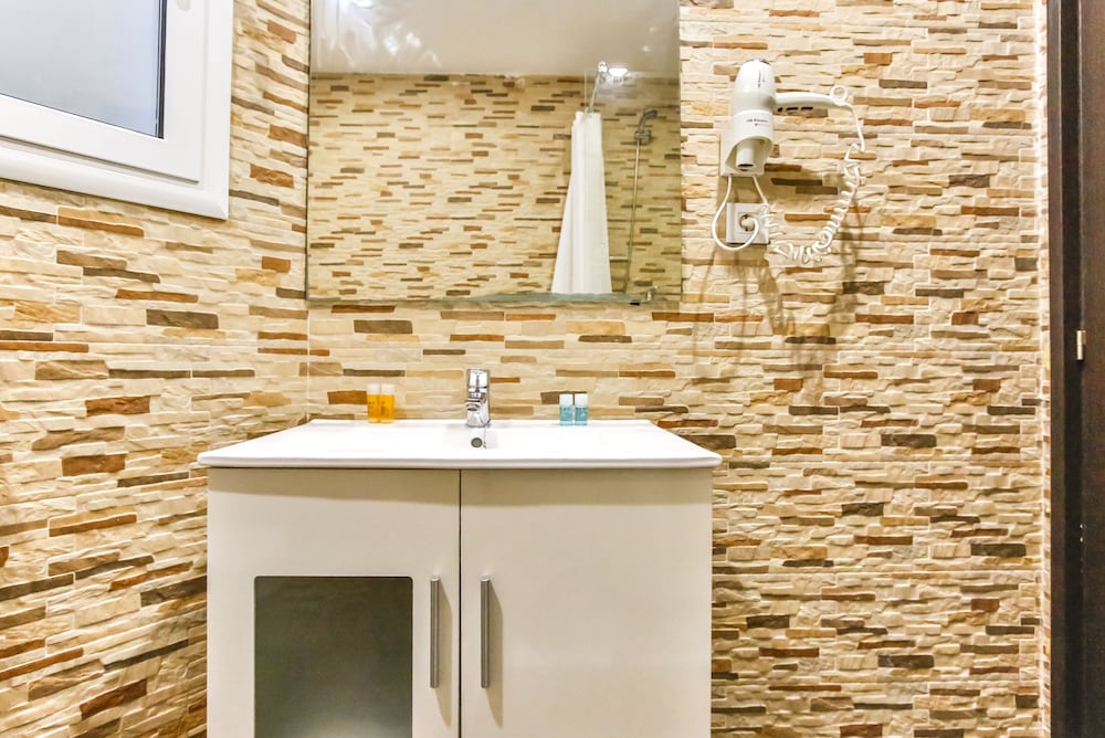 Фото Laramond Barcelona Rooms