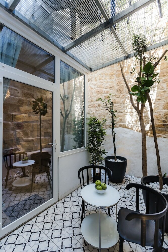 Фото Two Pillows Boutique Hostel