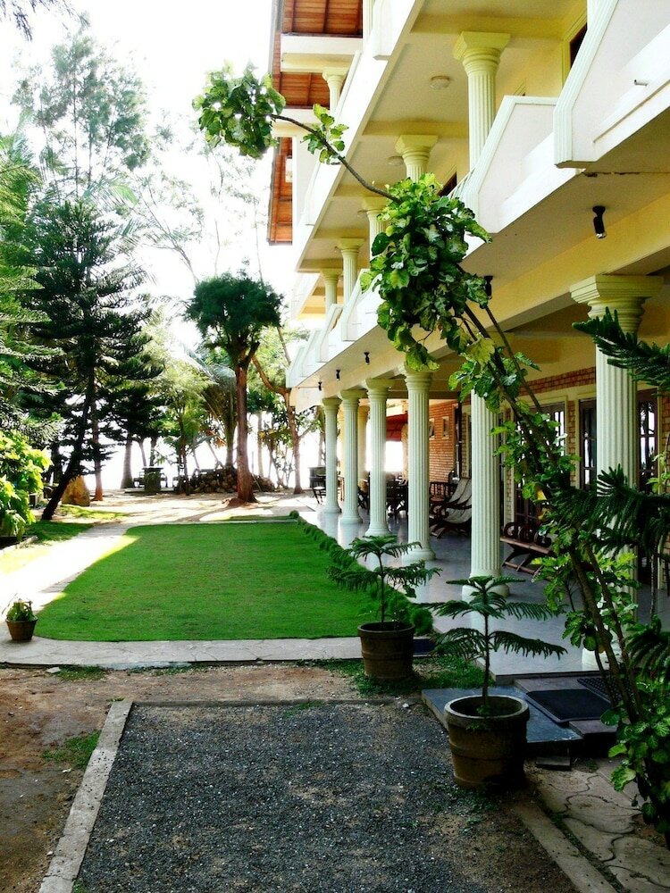 Фото Time N Tide Beach Resort