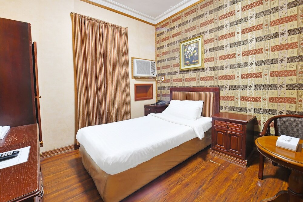 Фото Oyo 125 Moon Plaza Hotel