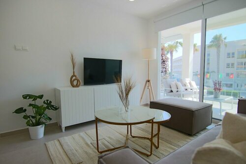 Апартаменты Phaedrus Living: Seaview Luxury Flat Limnaria 114 в Пафосе