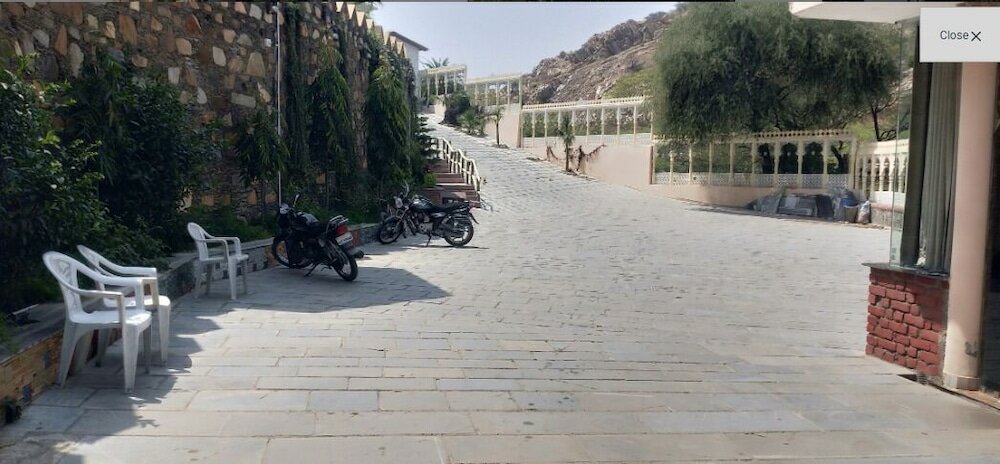 Фото Badigarh Palace Resort