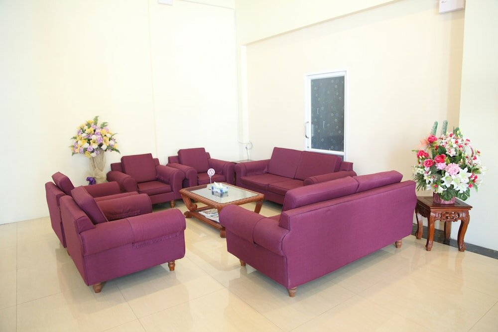 Фото Mingalar Thiri Hotel