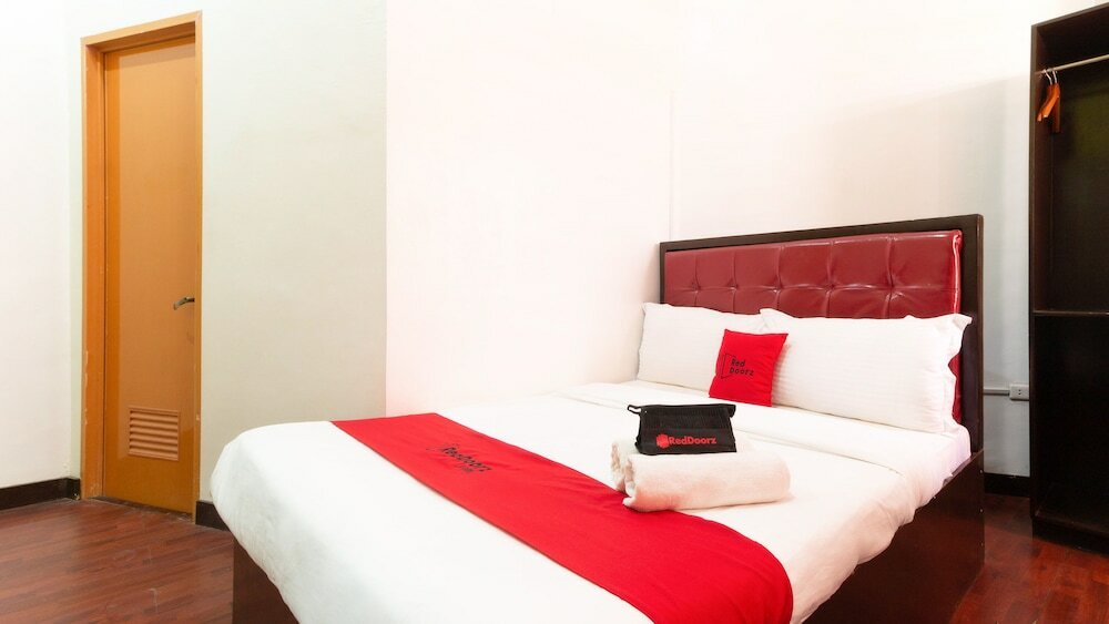 Фото RedDoorz near Robinsons North Tacloban