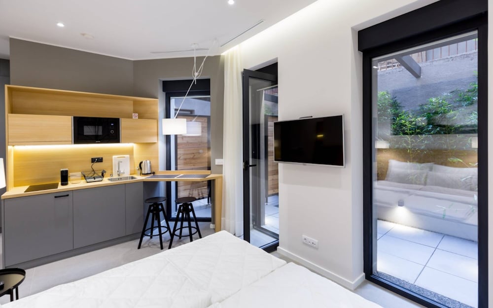 Фото Teanna Lux Apartments