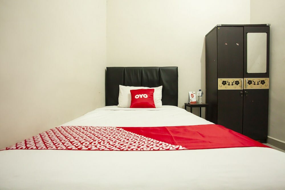 Фото Oyo 1631 Hotel Apple