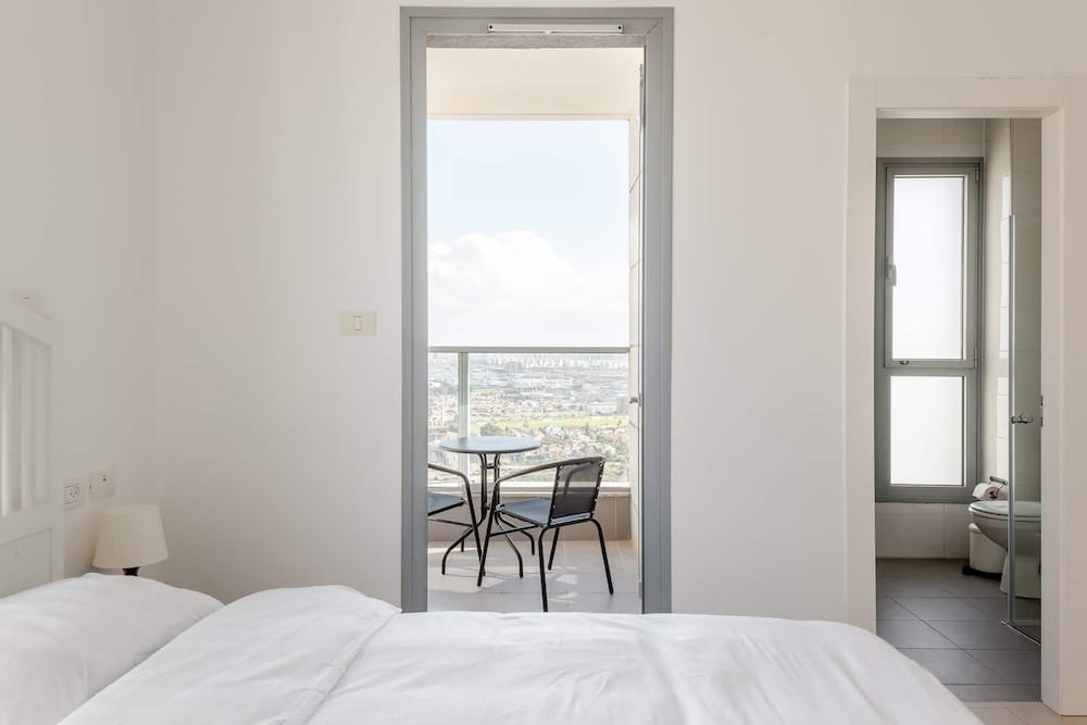 Фото SeaPark Luxury Apartments	