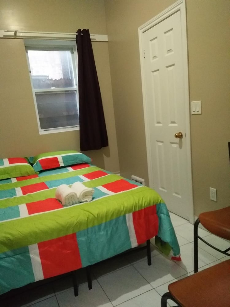 Фото Toronto Travellers Home