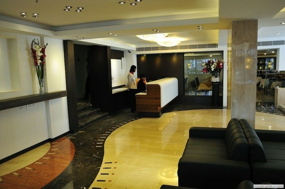 Фото отеля 2