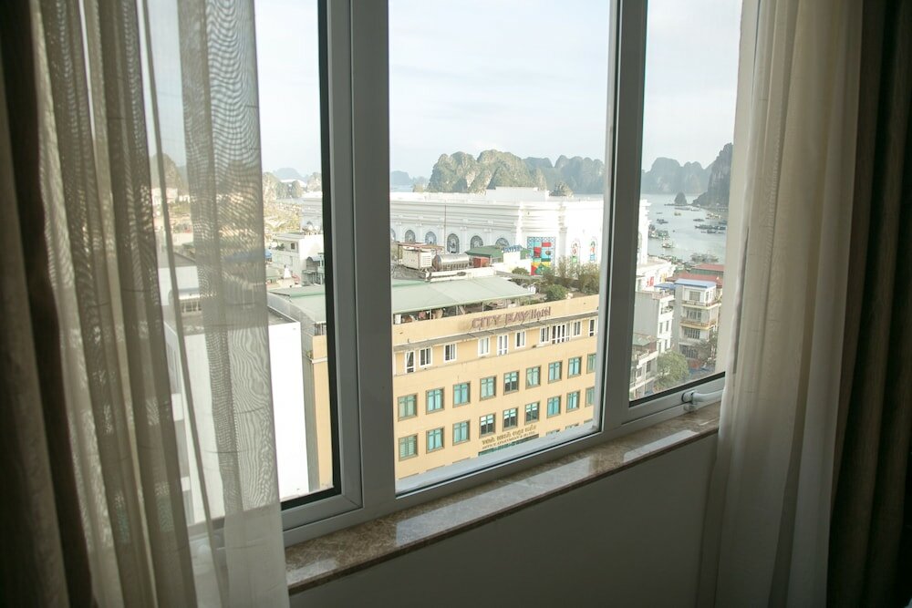 Фото City Bay Palace Hotel