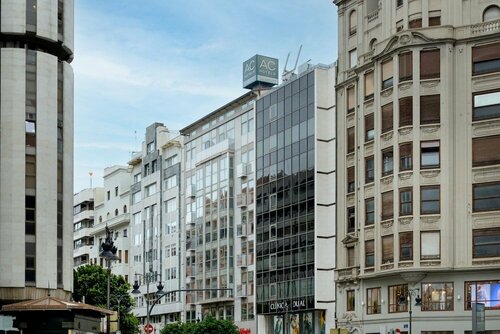 Гостиница AC Hotel Colon Valencia в Валенсии