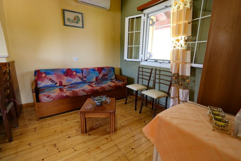 Фото Antigoni Apartments