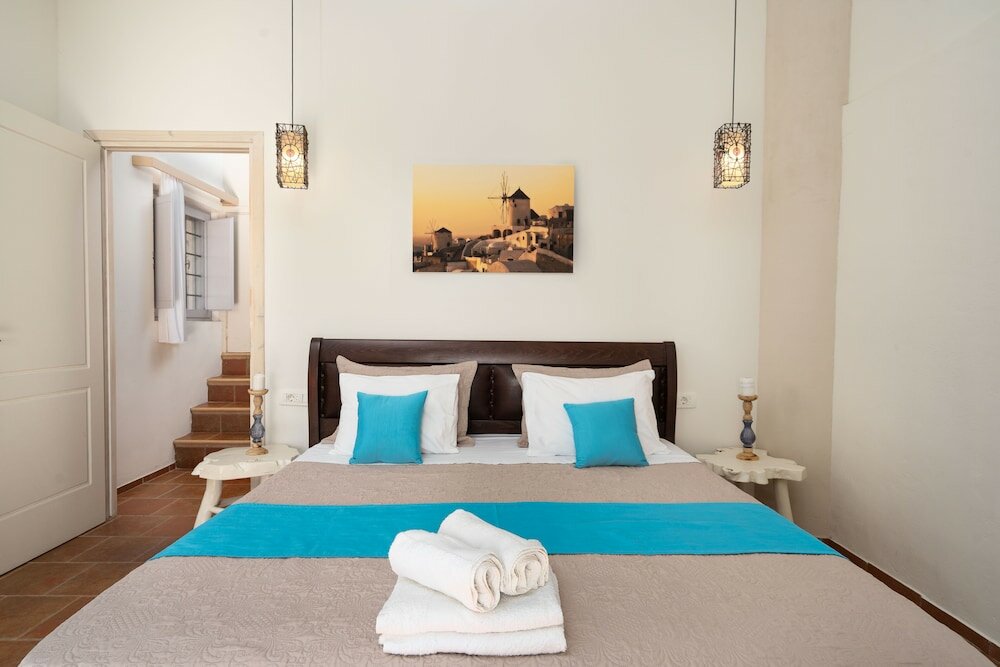 Фото Kapeli Suites