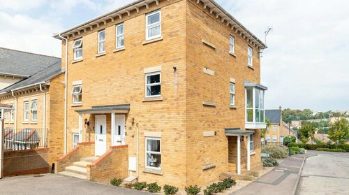 Гостиница Captivating 2-bed Apartment in Chatham в Чатеме