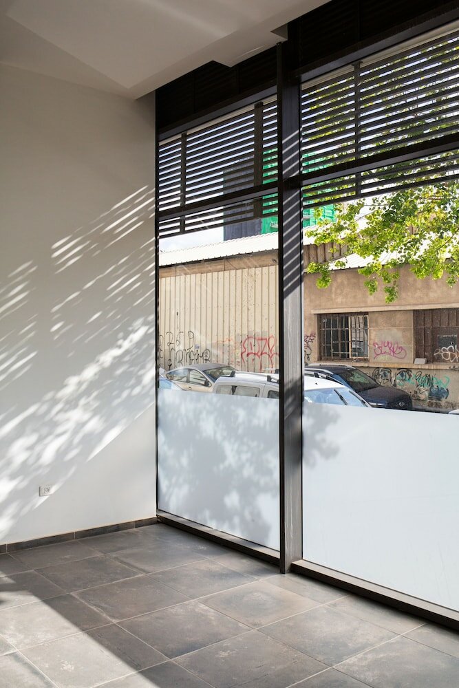 Фото Cozy 2bdr with Parking