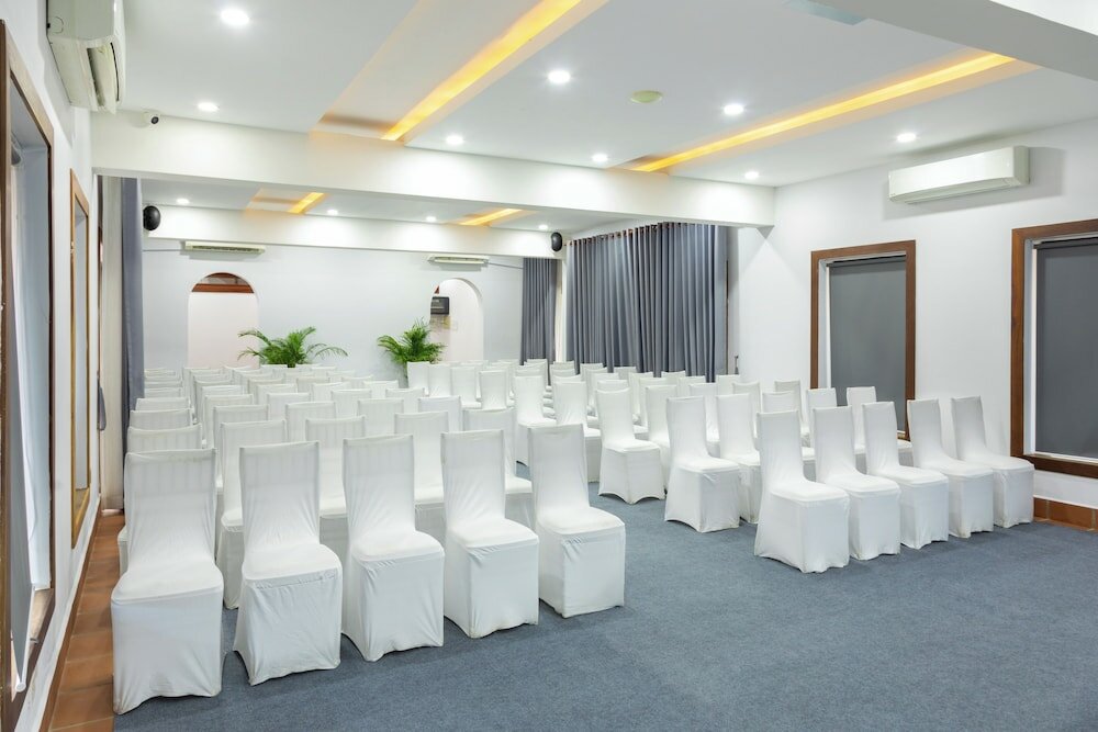 Фото Blanc Smith Hotel