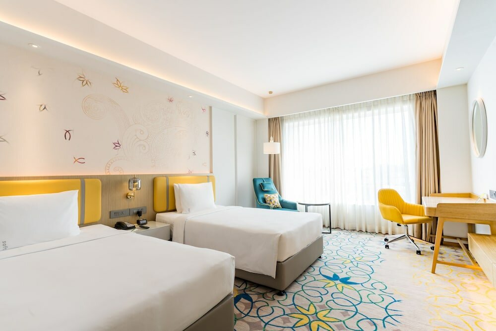 Фото Holiday Inn Lucknow Airport, an Ihg Hotel