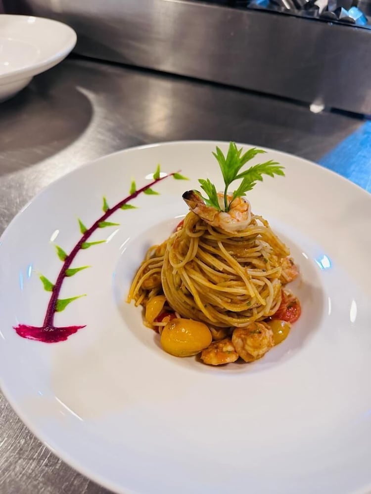 Фото Fatuma House Hotel