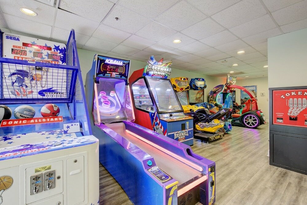 Фото 1br Oceanfront condo with Pool & Balcony