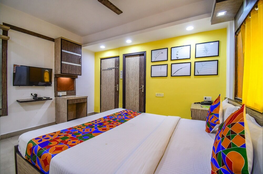 Фото Fabhotel Adri Hotels