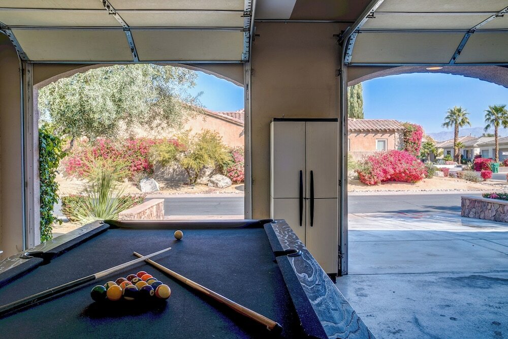 Фото Casa Serenity Luxury Living w Pool & Jacuzzi