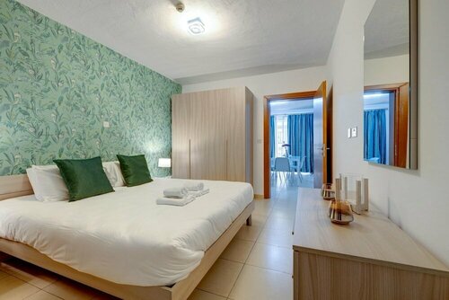 Гостиница 1 Bedroom Apartment Sliema Tigne Suites