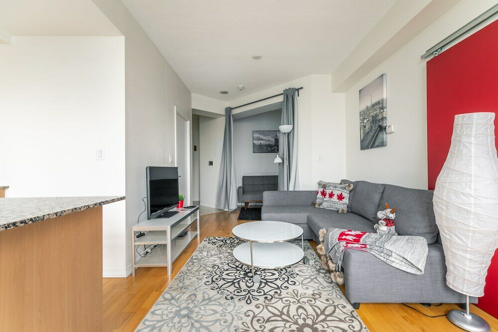 Фото Stylish 1br in Heart of City 2204