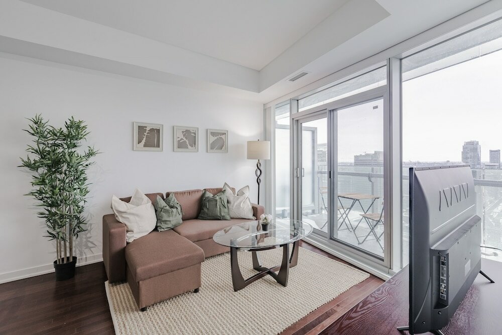 Фото Sterling Suites - Financial District