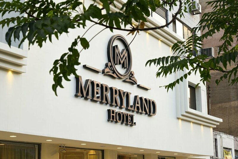 Гостиница New MerryLand Hotel