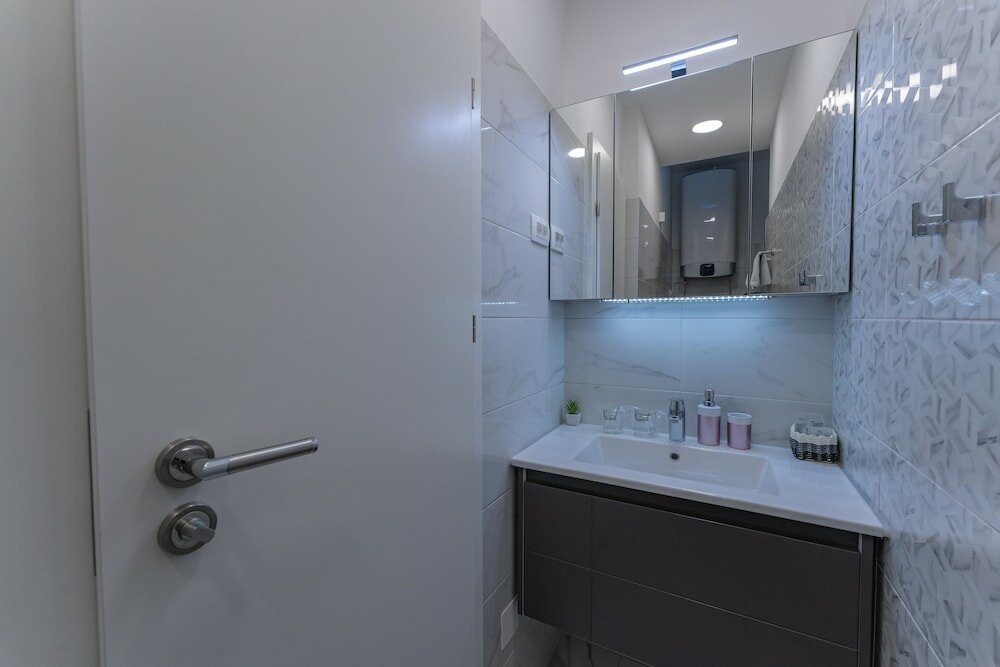 Фото Sky & Sun Luxury Rooms