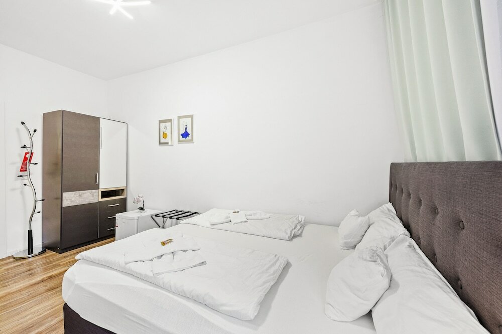 Фото Hotel Phoenix