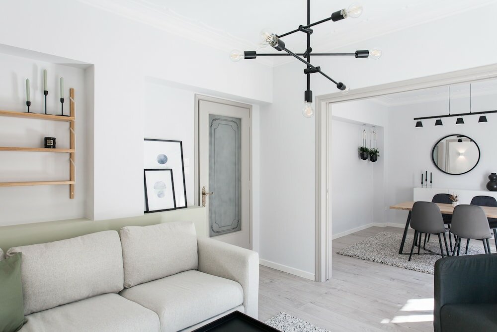 Фото Upstreet Deluxe & Stylish 2 Bd Apartment