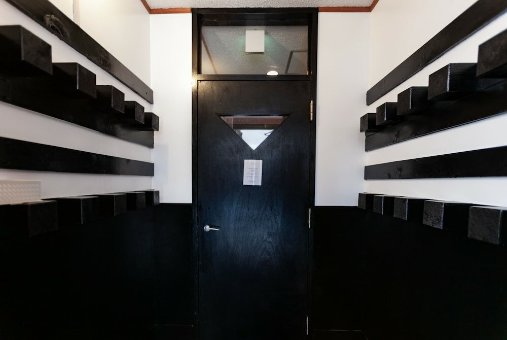 Фото Niseko Ski Lodge