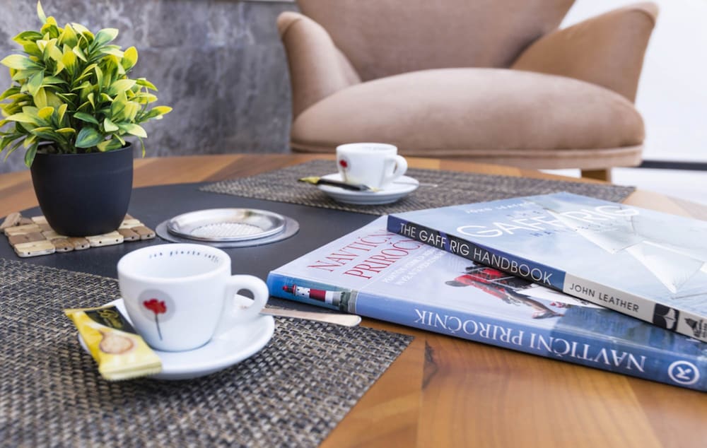 Фото Апарт-Отель Waikiki Tivat