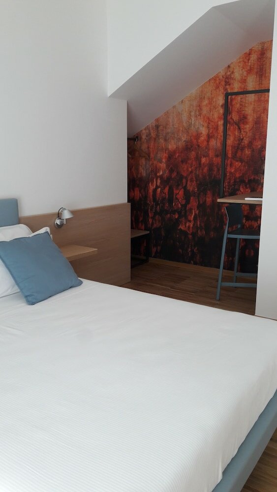 Фото H-sa Guest House