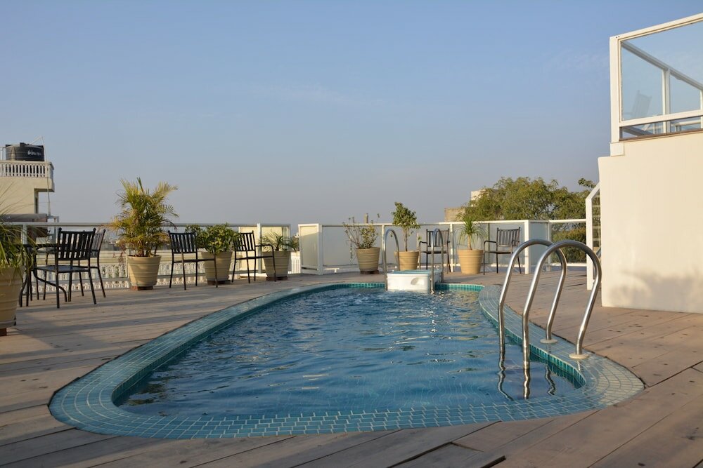 Фото Hotel Shambhu Villas