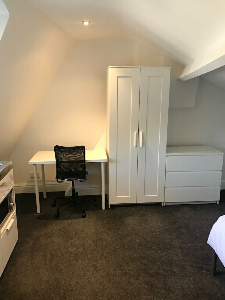 Фото Self Contained Studio