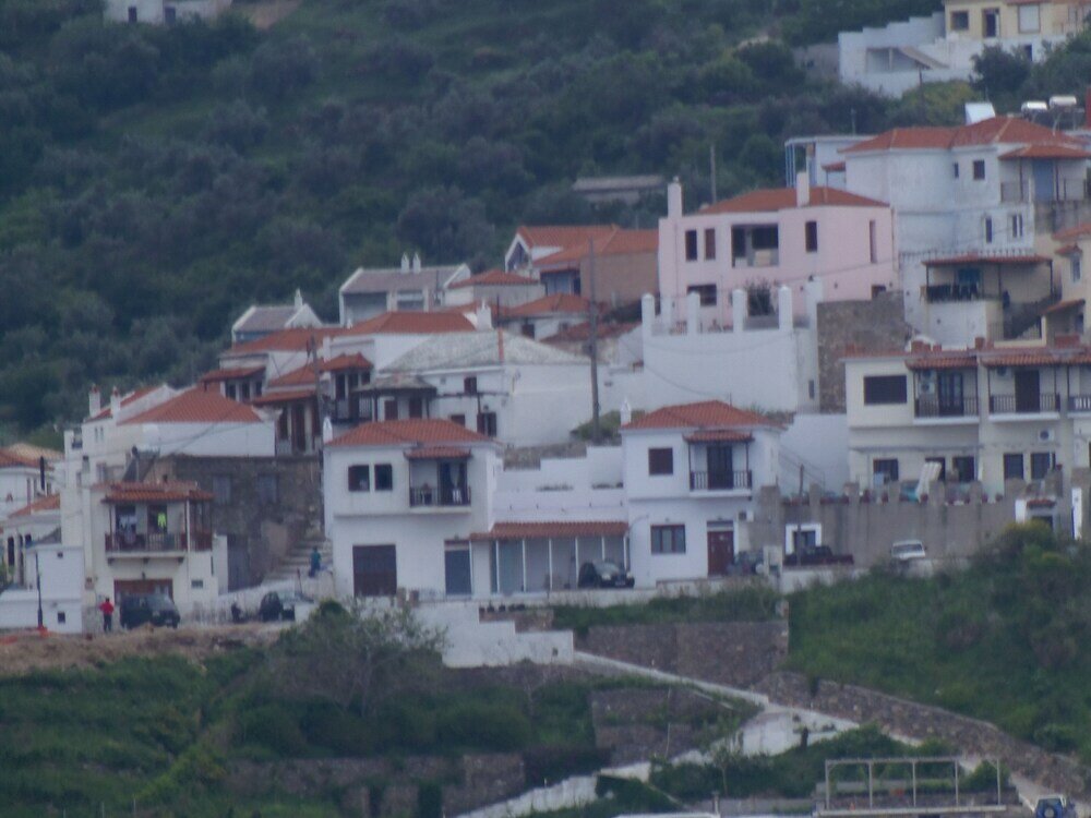 Фото Studios Milos Skopelos