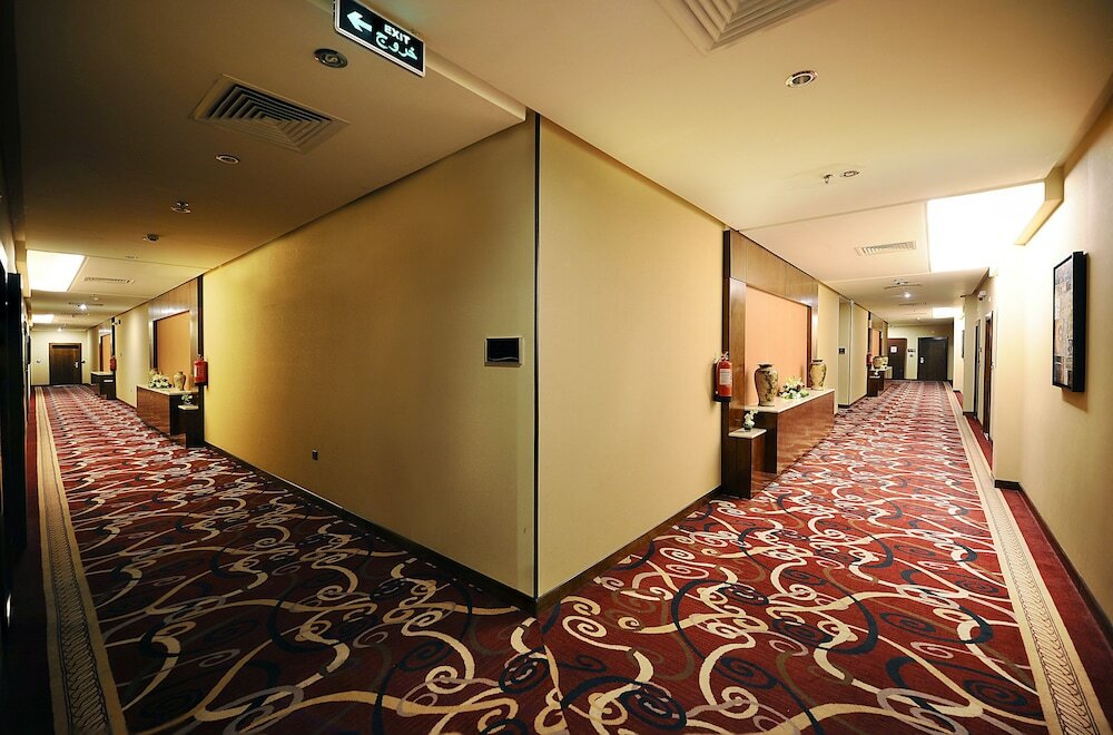 Фото Al Hamra Palace by Warwick