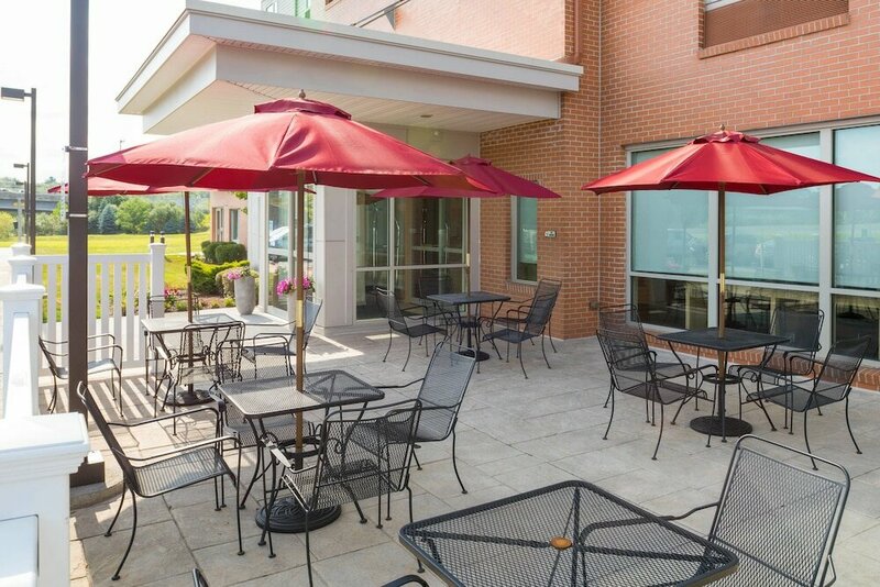 Гостиница TownePlace Suites Providence North Kingstown