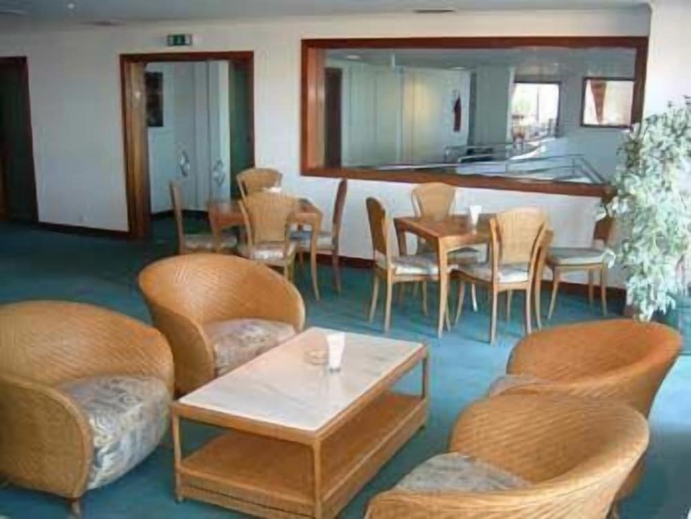 Фото Hotel Escola